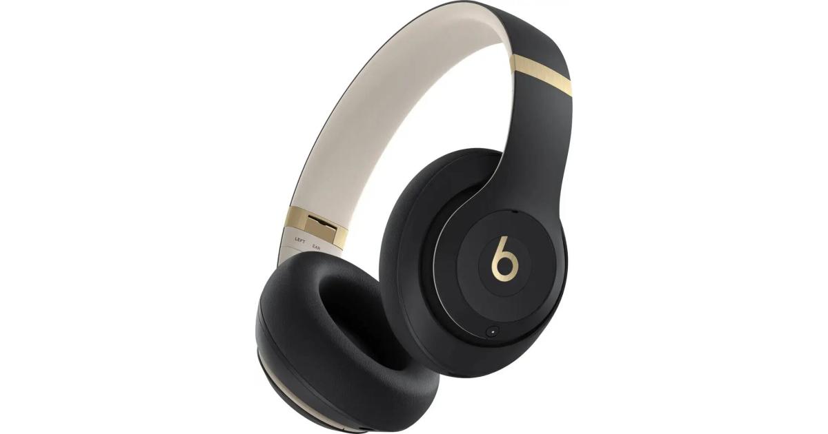 سماعات Beats Studio Pro - Premium Wireless Over-Ear - Up to 40-Hour Battery Life, Active Noise Cancelling, USB-C Lossless Audio, Apple & Android Compatible - Black & Gold