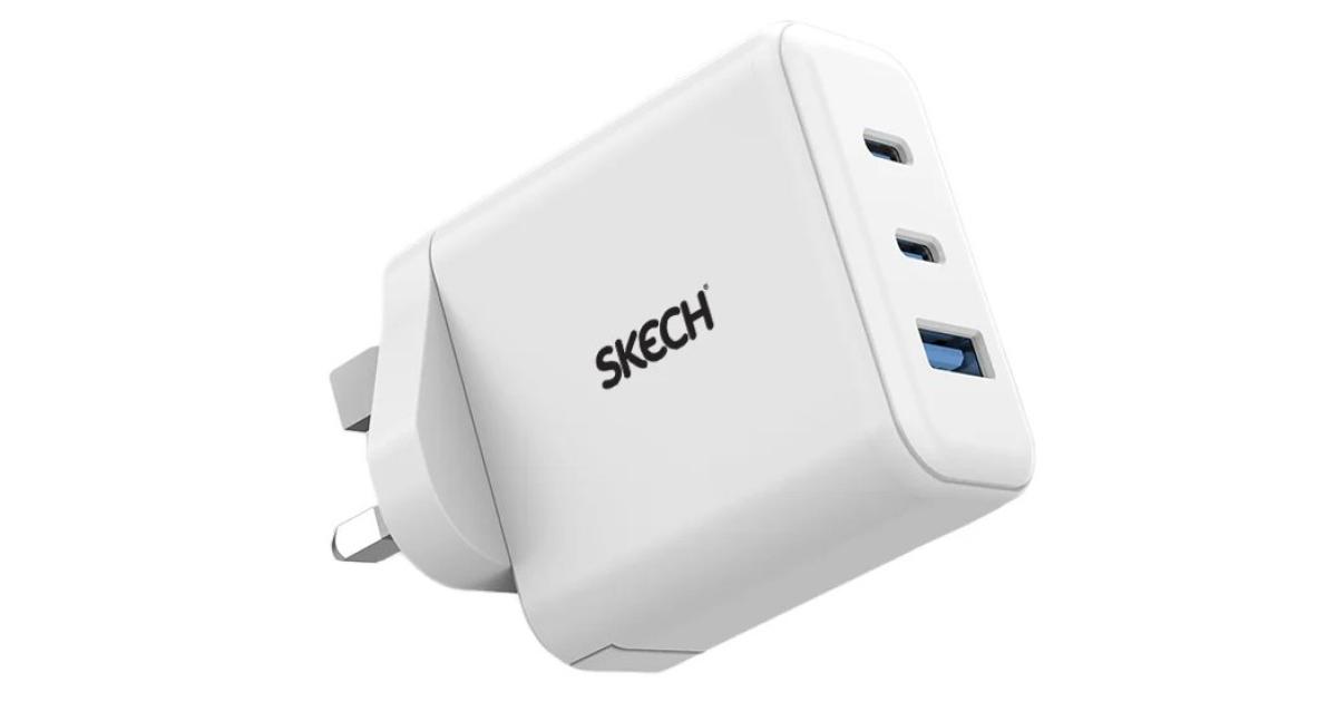 شاحن حائط Skech Power Delivery 3 Port GaN 65w PD Power Charger Dual Type-C Port + USB-A – white