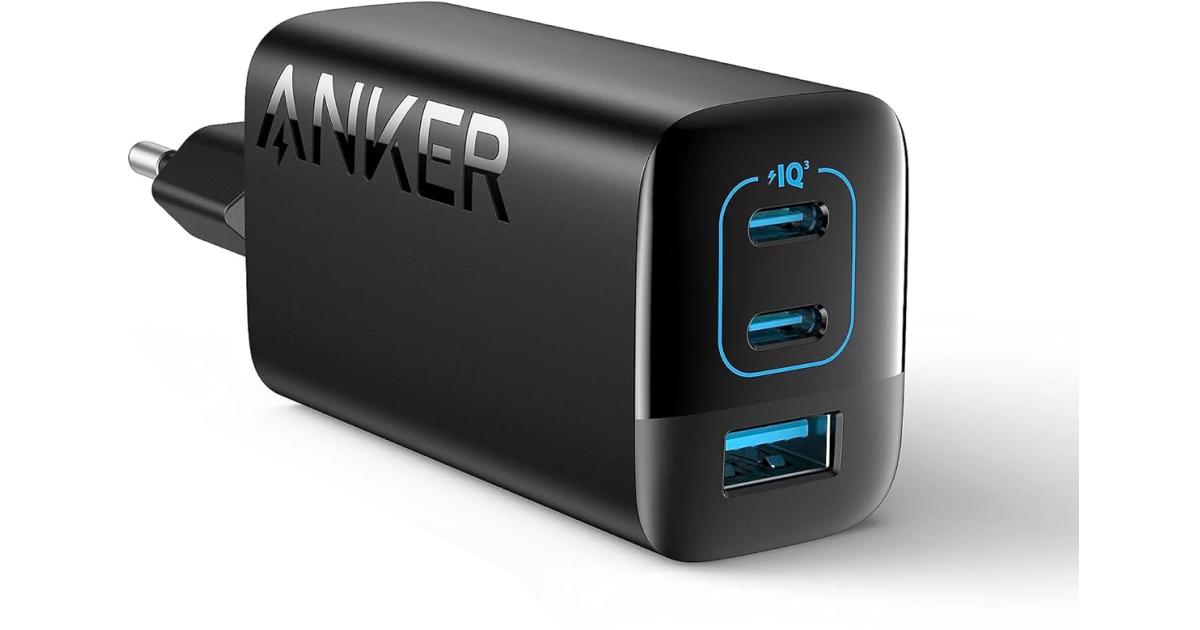 شاحن Anker 67W USB C , 3 Port PIQ 3.0 Compact and Foldable Fast for MacBook Pro, iPad, Galaxy, iPhone 17 Series and More